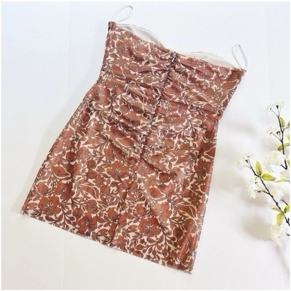 NEW Bec + Bridge Priya Floral Print Ruched Mini Strapless Dress 10 - Picture 6 of 7